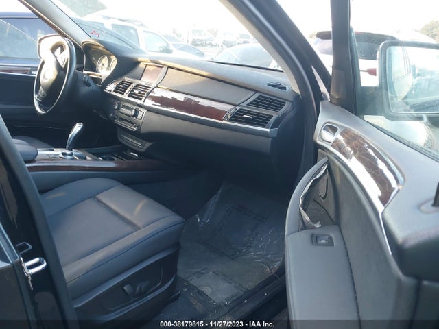 2009 BMW X5 XDRIVE30I VIN: 5UXFE43519L272187