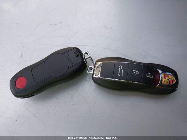 2023 PORSCHE MACAN WP1AA2A56PLB00652 Photo 10