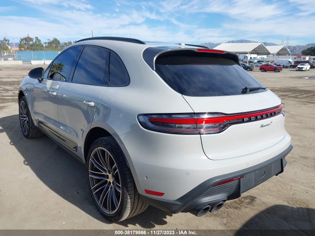 2023 PORSCHE MACAN WP1AA2A56PLB00652 Photo 2