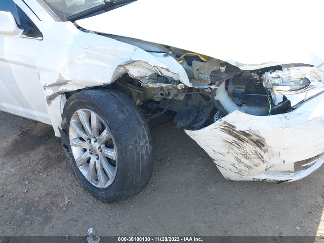 1C3CCBBB2EN168610 Chrysler 200 Touring