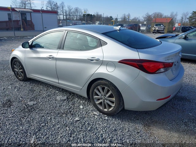 2016 HYUNDAI ELANTRA SE VIN: 5NPDH4AE8GH727220