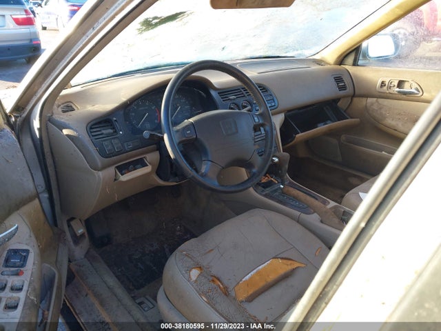 Продаж на аукціоні авто 1997 Honda Accord Sdn Special Edition, vin: 1HGCD5600VA163403, номер лоту: 38180595