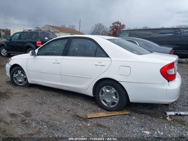 2004 TOYOTA CAMRY LE VIN: 4T1BE32K94U309521