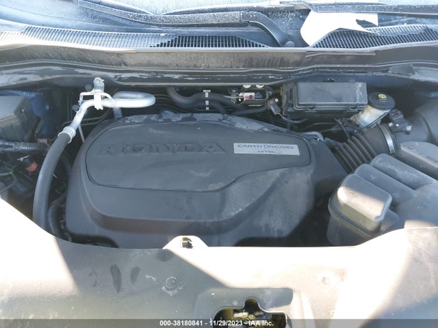 2017 HONDA PILOT TOURING VIN: 5FNYF6H96HB085625