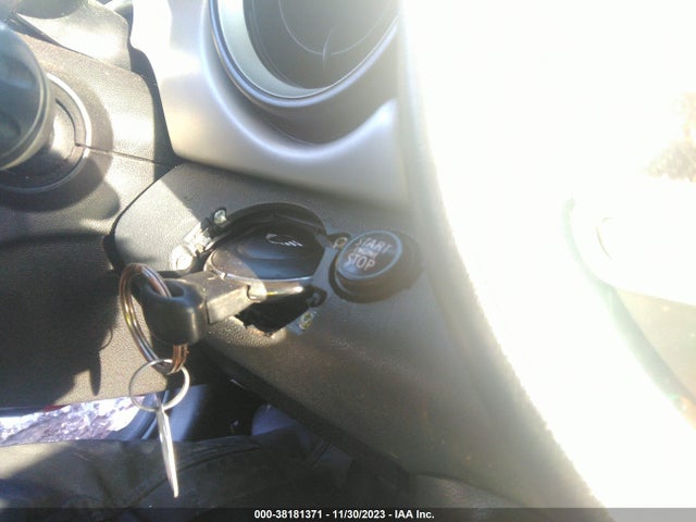 2008 MINI COOPER WMWMF33598TU64632 Photo 10