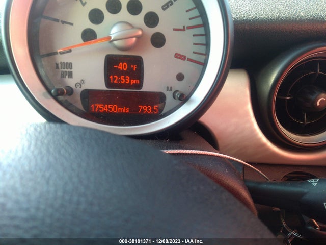 2008 MINI COOPER WMWMF33598TU64632 Photo 6