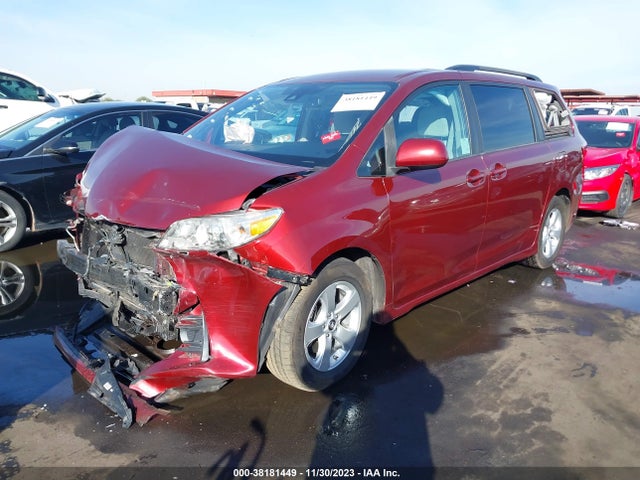 2018 TOYOTA SIENNA LE 8 PASSENGER VIN: 5TDKZ3DCXJS933648