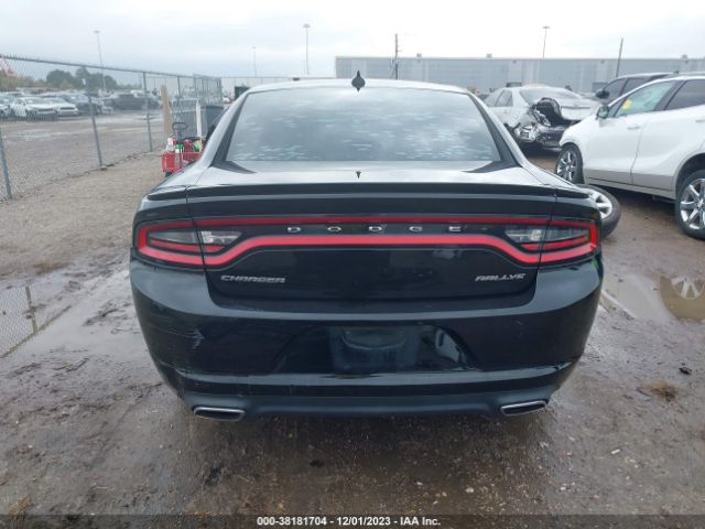 2C3CDXHG3FH925392 Dodge Charger Sxt