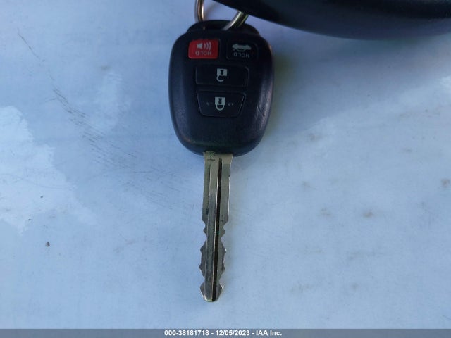 2016 TOYOTA COROLLA S PLUS VIN: 2T1BURHE5GC635605