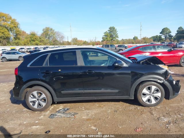 KNDCB3LC2K5233544 KIA NIRO LX