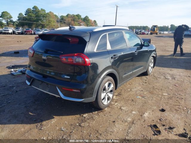 KNDCB3LC2K5233544 KIA NIRO LX