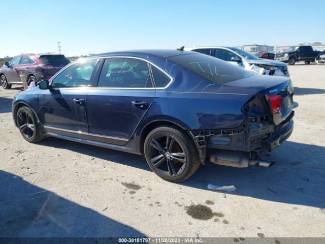 1VWBT7A32FC068497 Volkswagen Passat 1.8t Se