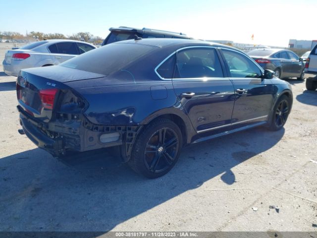 1VWBT7A32FC068497 Volkswagen Passat 1.8t Se