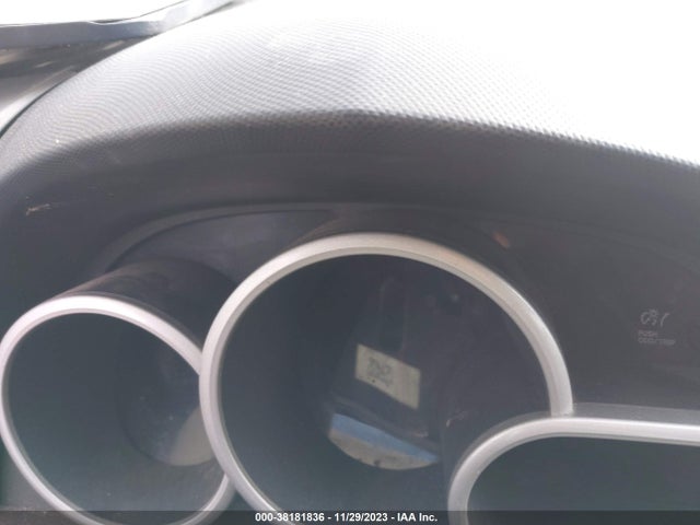 2010 TOYOTA MATRIX VIN: 2T1KU4EE4AC293482