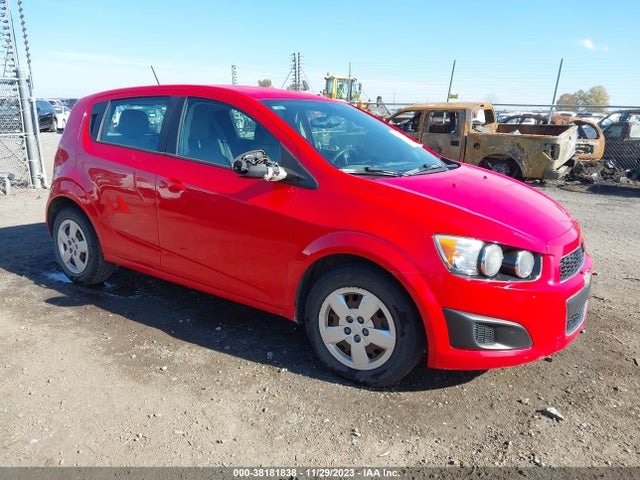 Chevrolet Sonic Ls Auto 2015 1G1JA6SH8F4159267 Image 1