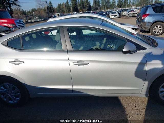 2019 HYUNDAI ELANTRA SE VIN: 5NPD74LFXKH490456