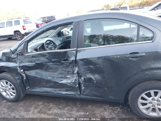 Chevrolet Sonic Lt Auto 2019 1G1JD5SB4K4109148 Image 14