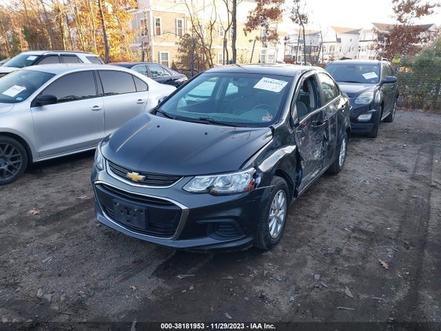 Chevrolet Sonic Lt Auto 2019 1G1JD5SB4K4109148 Image 2