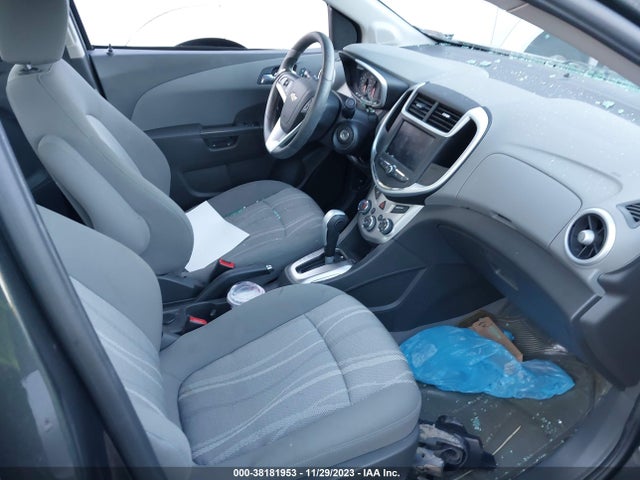 Chevrolet Sonic Lt Auto 2019 1G1JD5SB4K4109148 Image 5