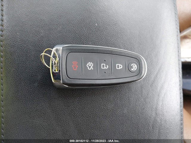 2013 LINCOLN MKX VIN: 2LMDJ8JK2DBL40302