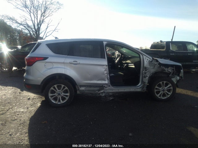 2019 FORD ESCAPE SE VIN: 1FMCU0GD5KUA31536