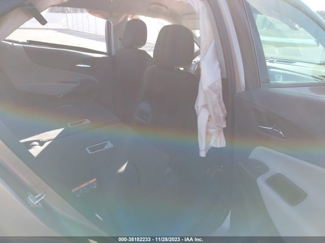 Chevrolet EQUINOX LS 2018 2GNAXHEV5J6211634 Image 8