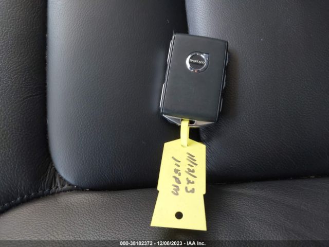 YV4L12PV0P1943742 Volvo Xc90 B5 Core