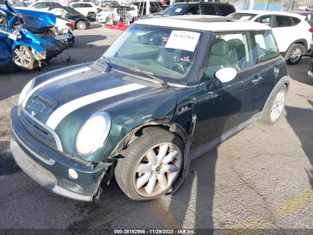 2004 MINI COOPER S WMWRE33464TD84976 Photo 1