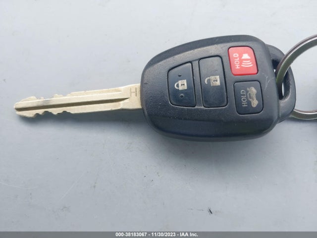 2017 TOYOTA COROLLA LE ECO VIN: 5YFBPRHE6HP686264