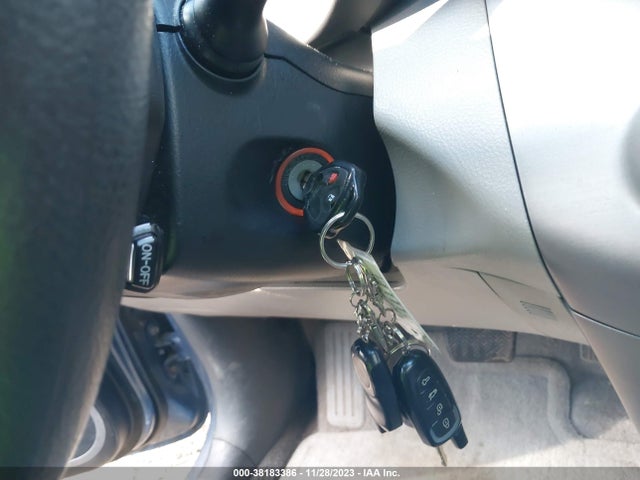 2007 TOYOTA RAV4 BASE V6 VIN: JTMBK35V375021706