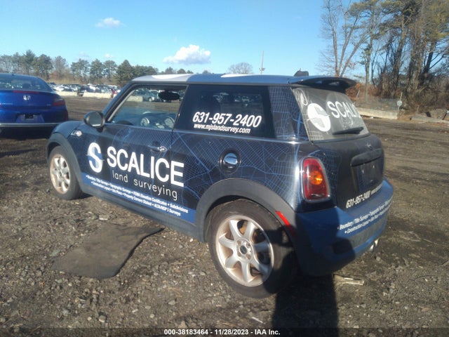 2009 MINI COOPER S WMWMF73549TW87556 Photo 2