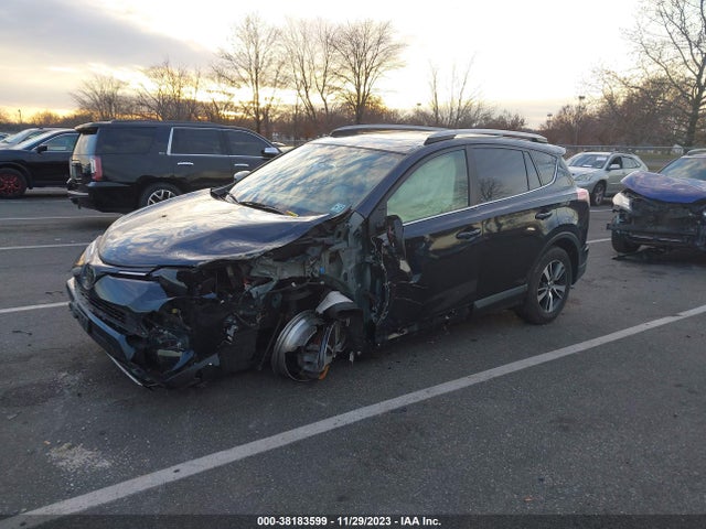 2018 TOYOTA RAV4 XLE VIN: JTMRFREV3JJ725151