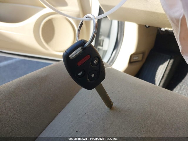 2011 HONDA ACCORD 2.4 LX-S VIN: 1HGCS1B34BA006032