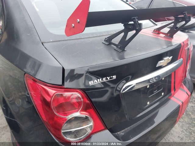 Chevrolet Sonic Lt Auto 2014 1G1JC5SH2E4138899 Image 12