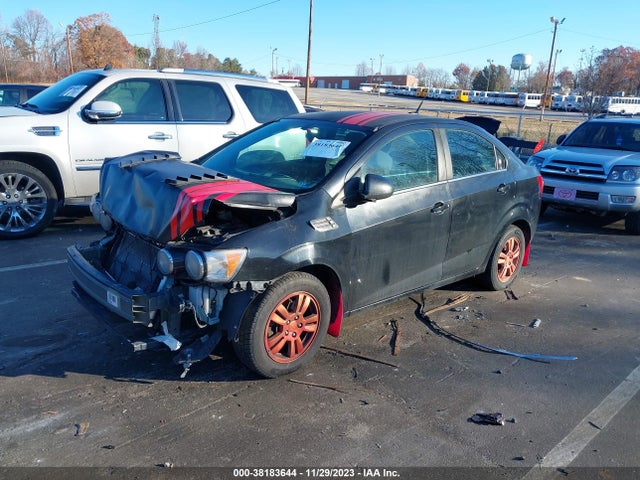 Chevrolet Sonic Lt Auto 2014 1G1JC5SH2E4138899 Image 2