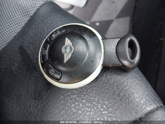 2009 MINI COOPER S WMWMF73539TW81652 Photo 10
