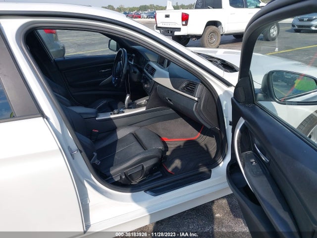 2014 BMW 320I XDRIVE VIN: WBA3C3G5XENR25044