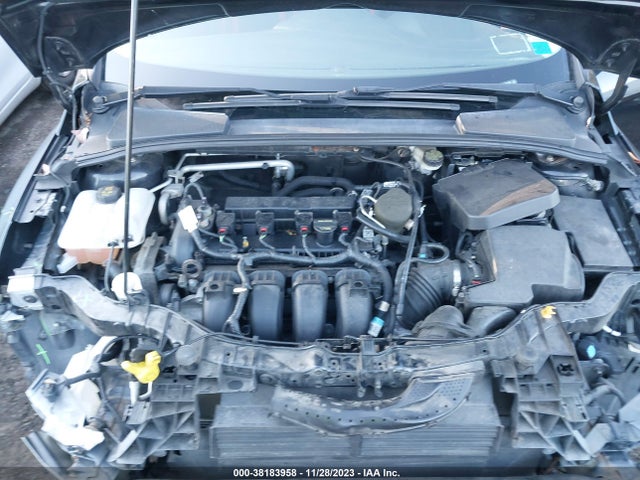 2014 FORD FOCUS SE VIN: 1FADP3F28EL202085