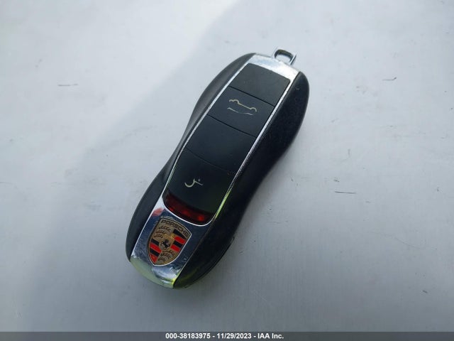 2016 PORSCHE CAYENNE WP1AA2A21GLA01758 Photo 10