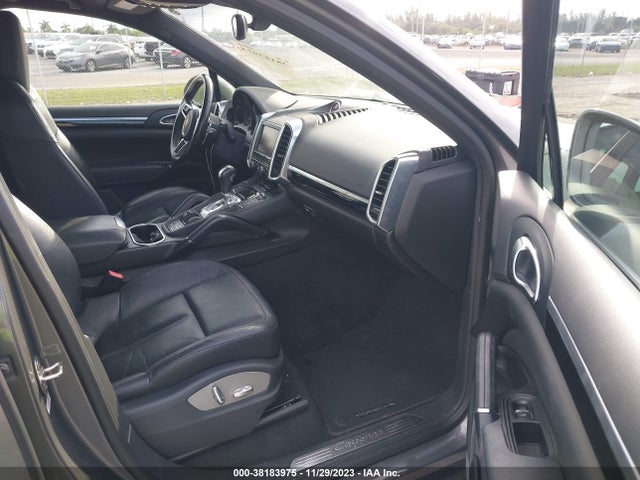 2016 PORSCHE CAYENNE WP1AA2A21GLA01758 Photo 4