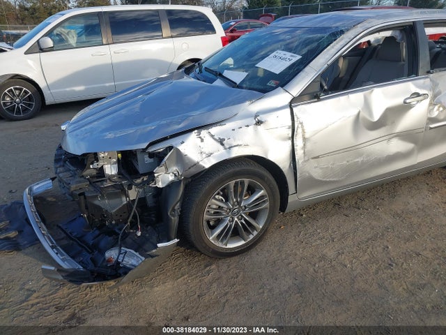 2016 TOYOTA CAMRY SE VIN: 4T1BF1FK2GU604170