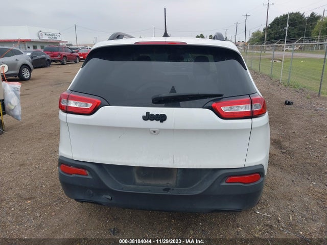 2018 JEEP CHEROKEE LATITUDE FWD VIN: 1C4PJLCB2JD620966