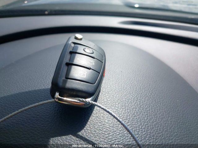 WA1EFCFSXGR019556 Audi Q3 2.0t Premium Plus