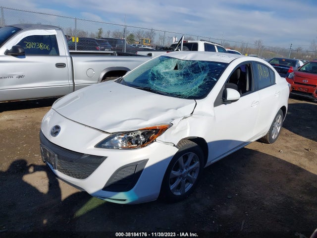 2011 MAZDA MAZDA3 I TOURING VIN: JM1BL1VG8B1457180
