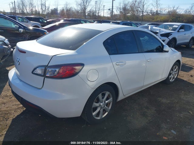 2011 MAZDA MAZDA3 I TOURING VIN: JM1BL1VG8B1457180