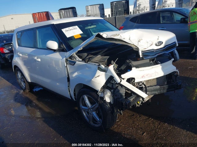 KIA SOUL + 2019 KNDJP3A5XK7010184 Image 1