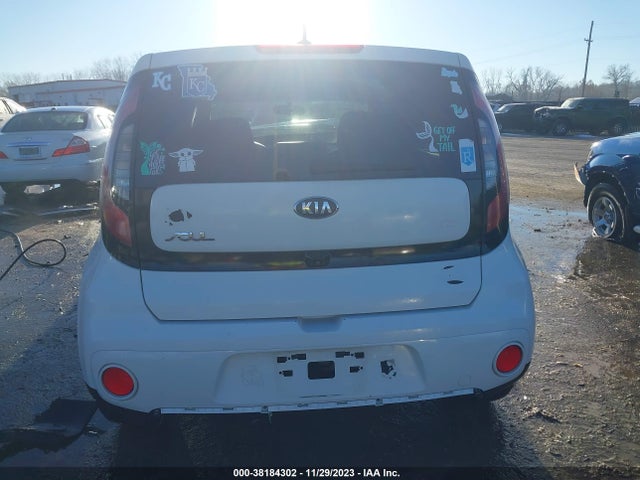 KIA SOUL + 2019 KNDJP3A5XK7010184 Image 17