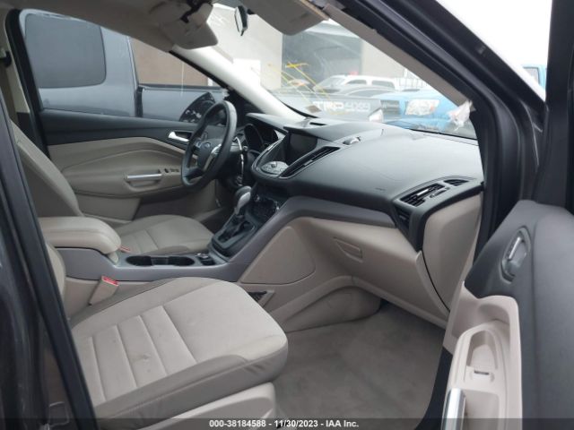 1FMCU0G97FUA52454 Ford ESCAPE SE