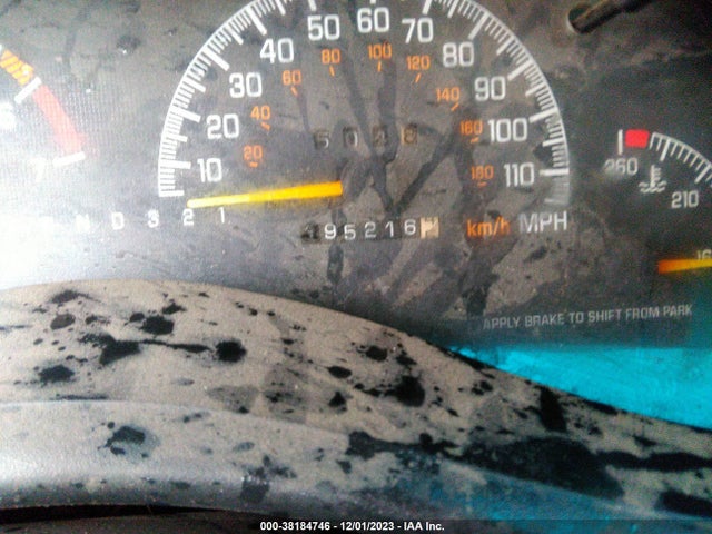 2000 PONTIAC GRAND PRIX GT VIN: 1G2WP52KXYF138191