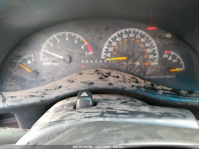 2000 PONTIAC GRAND PRIX GT VIN: 1G2WP52KXYF138191